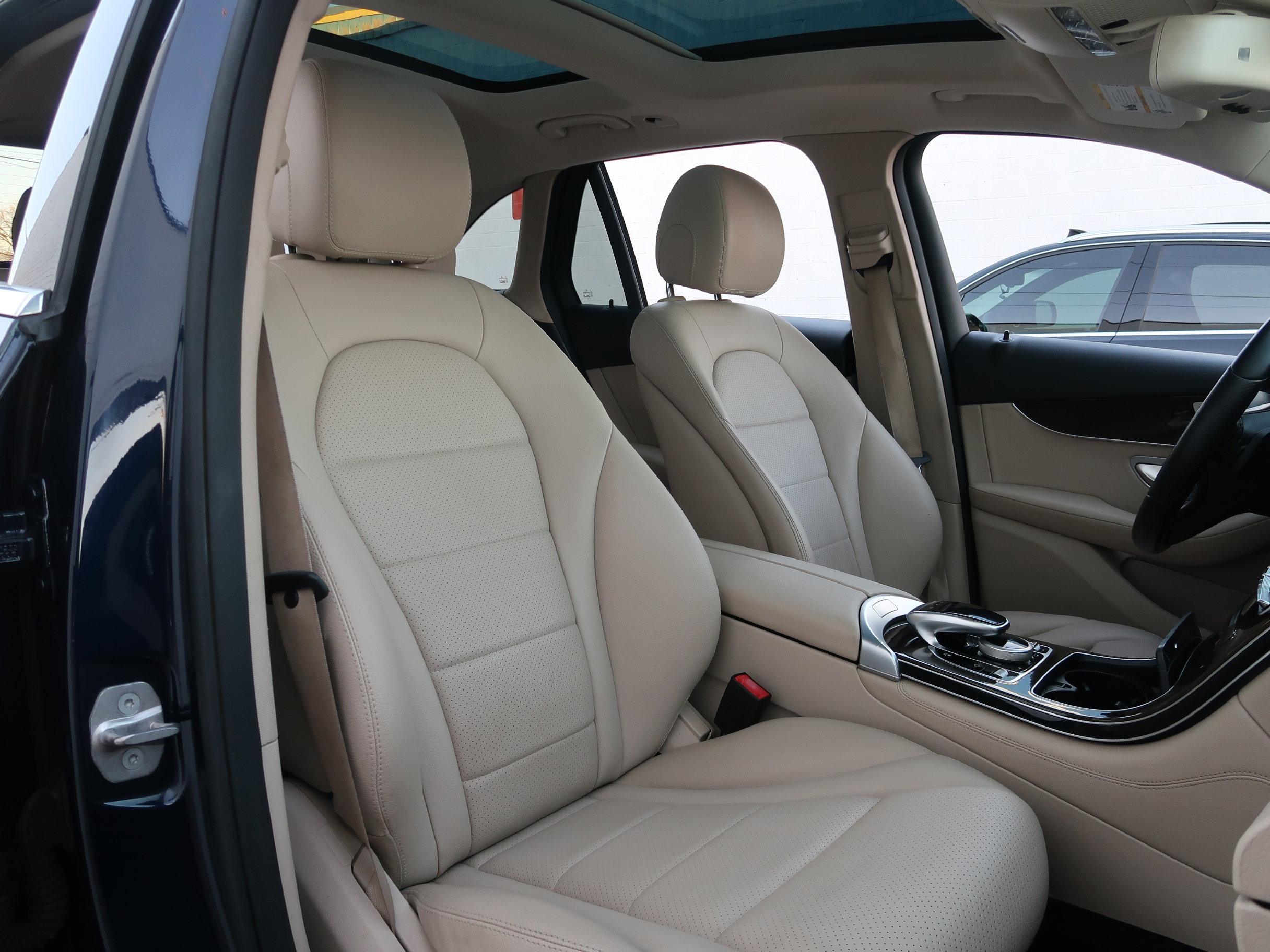 Used 2016 Mercedes-Benz GLC 300 image 13