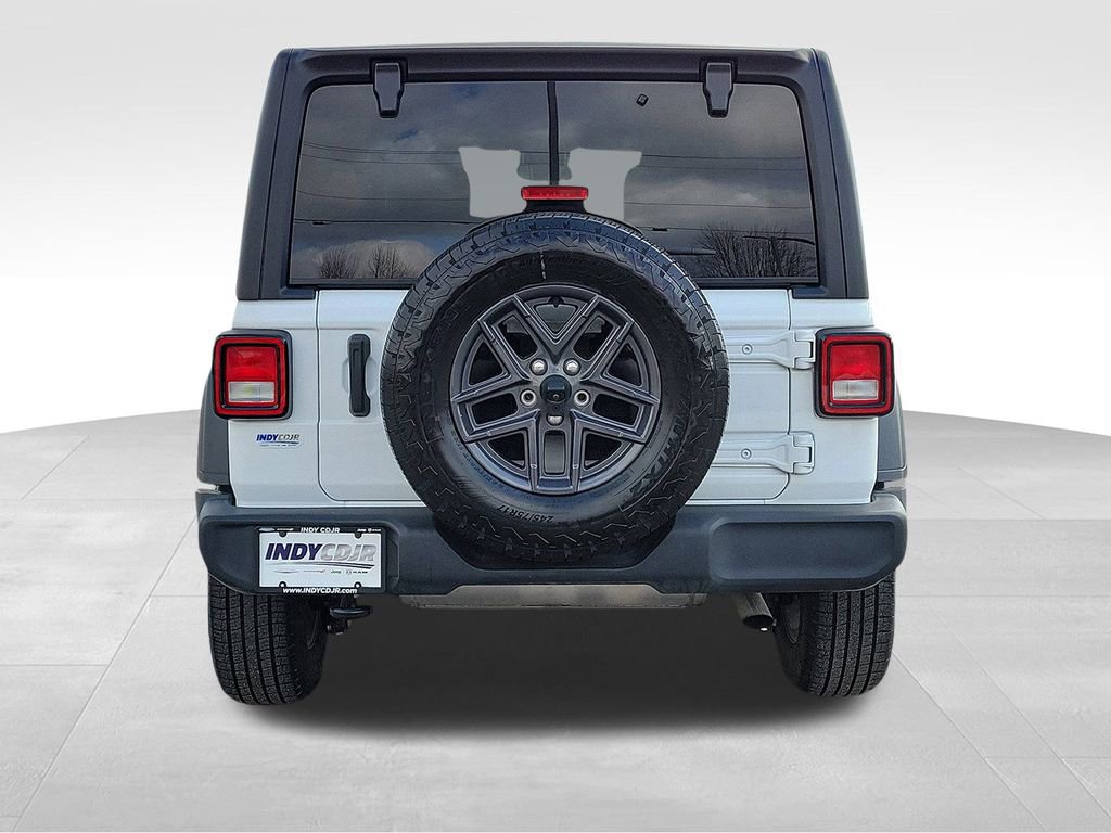 Used 2024 Jeep Wrangler Sport S image 5
