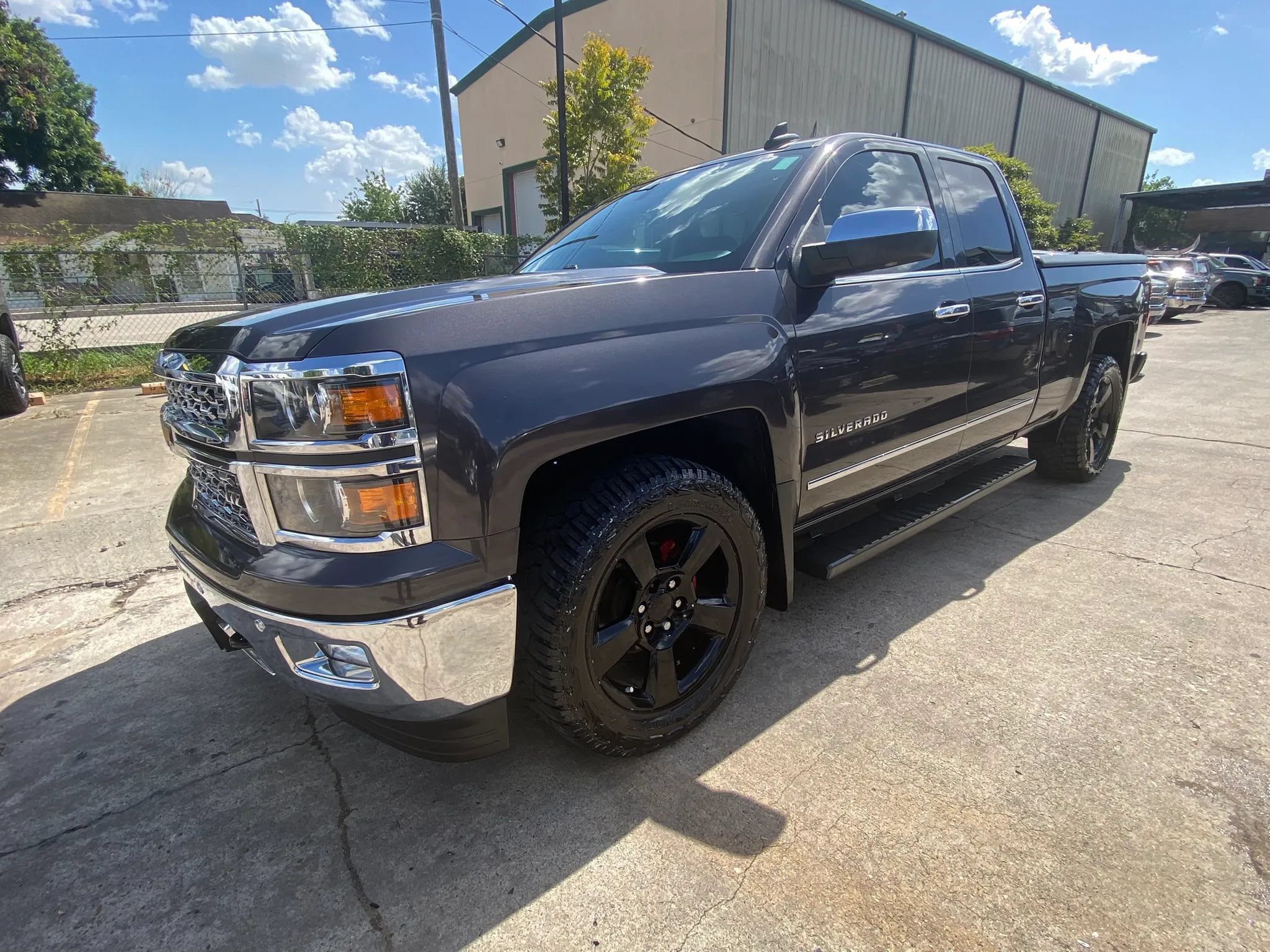 Used 2015 Chevrolet Silverado 1500 LTZ w/ LTZ Plus Package AWD/4WD image 3