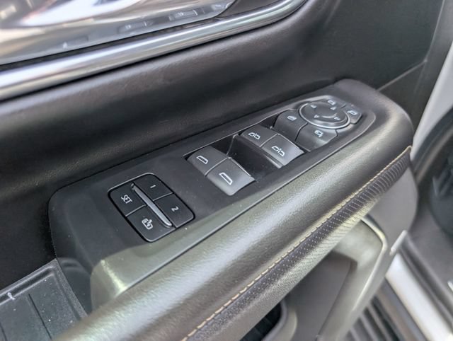 Used 2021 Chevrolet Tahoe Premier w/ Premium Package AWD/4WD image 16