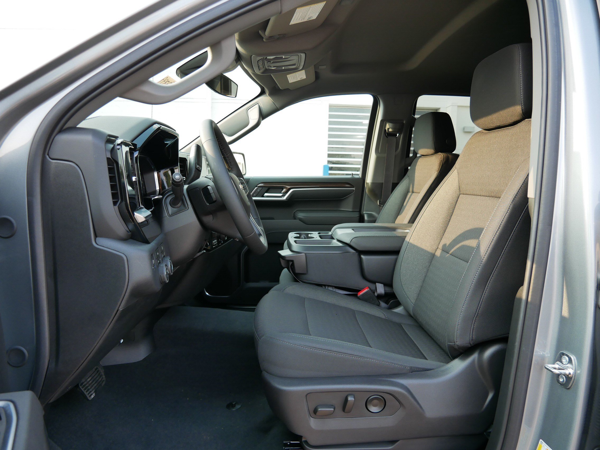 New 2026 Chevrolet Silverado 1500 LT AWD/4WD image 4