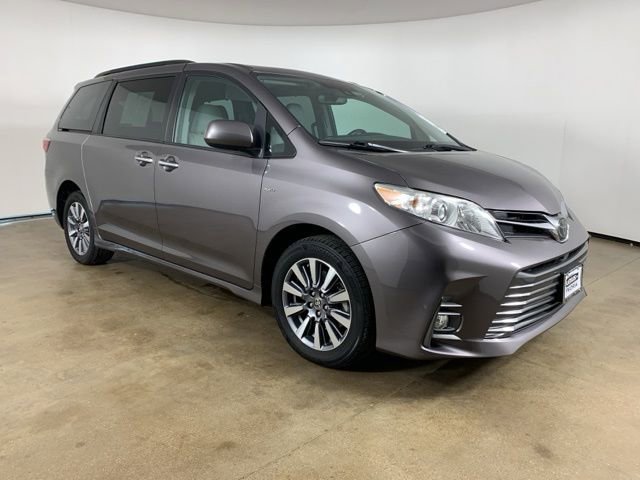 Used 2020 Toyota Sienna XLE Premium AWD/4WD image 5
