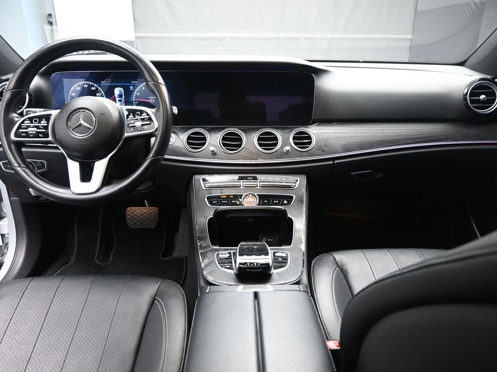 Used 2020 Mercedes-Benz E 350 Sedan w/ Premium Package image 2