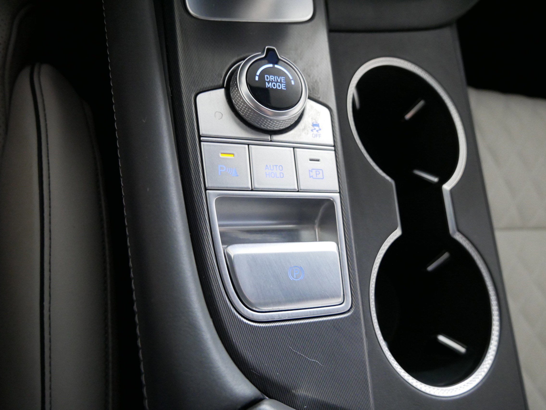 Used 2024 Genesis G70 3.3T Advanced w/ Sport Prestige Package image 31