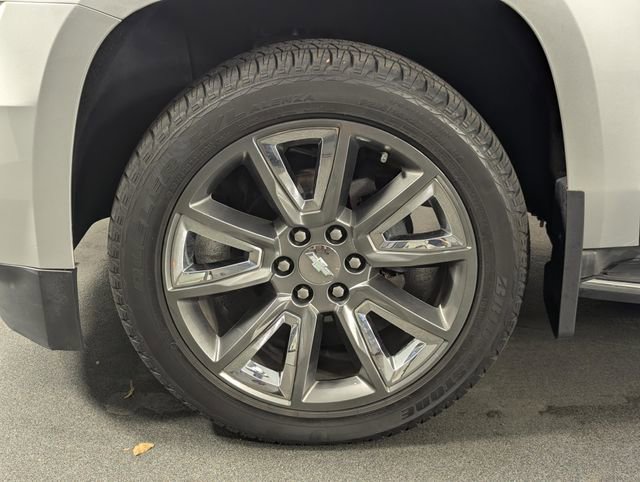 Used 2016 Chevrolet Suburban LTZ image 10