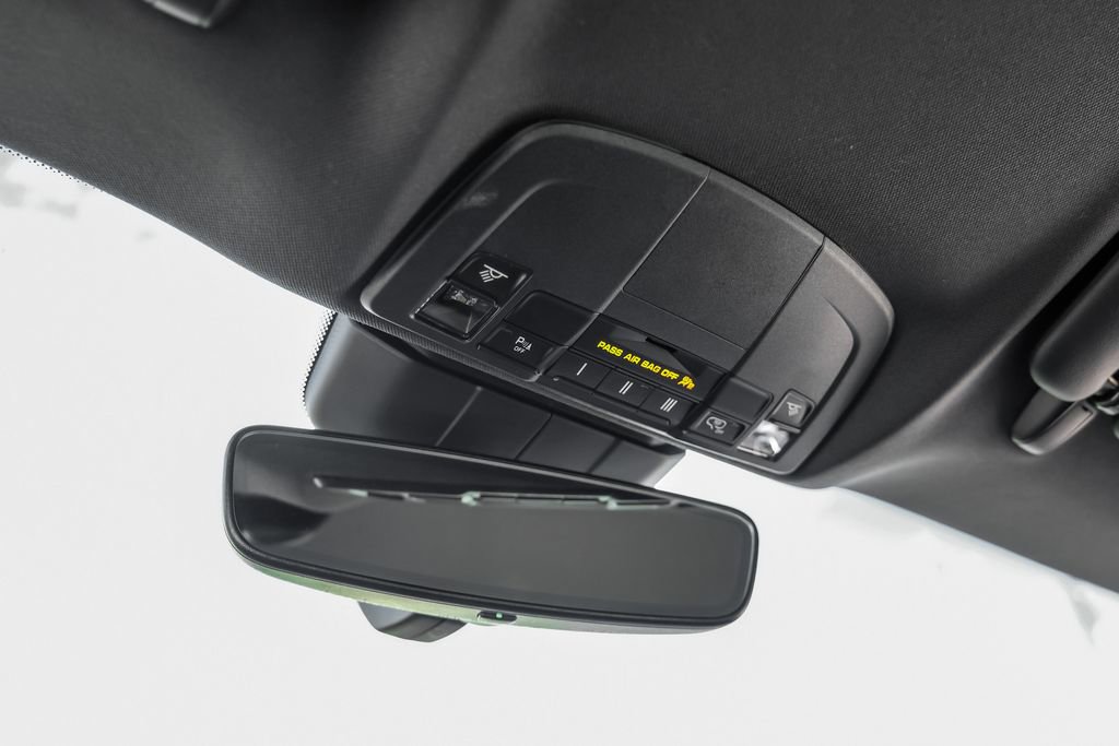 Used 2025 Porsche 718 Cayman RWD image 29