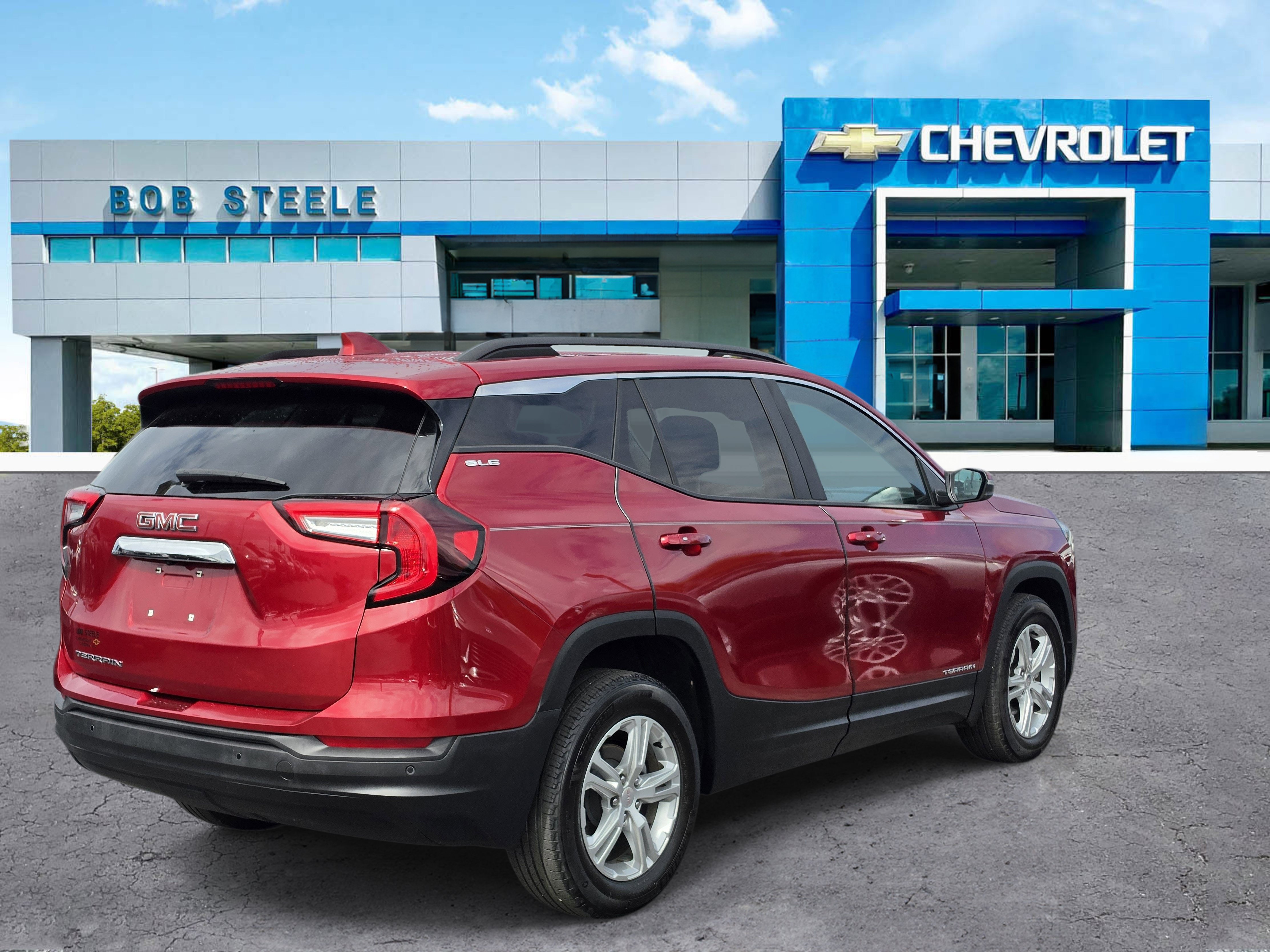 Certified 2024 GMC Terrain SLE w/ Driver Convenience Package FWD image 4