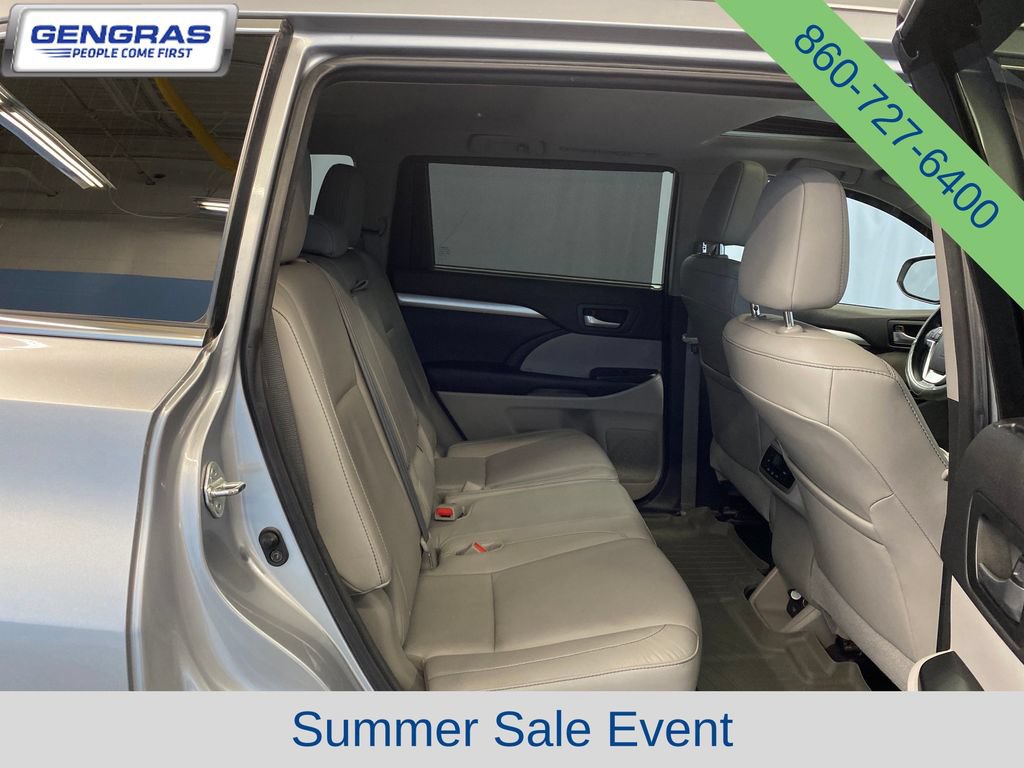 Used 2016 Toyota Highlander XLE w/ Protection Package #3 AWD/4WD image 36
