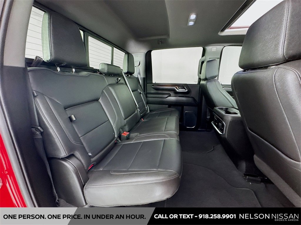 Used 2024 GMC Sierra 2500 SLT w/ SLT Premium Package image 28