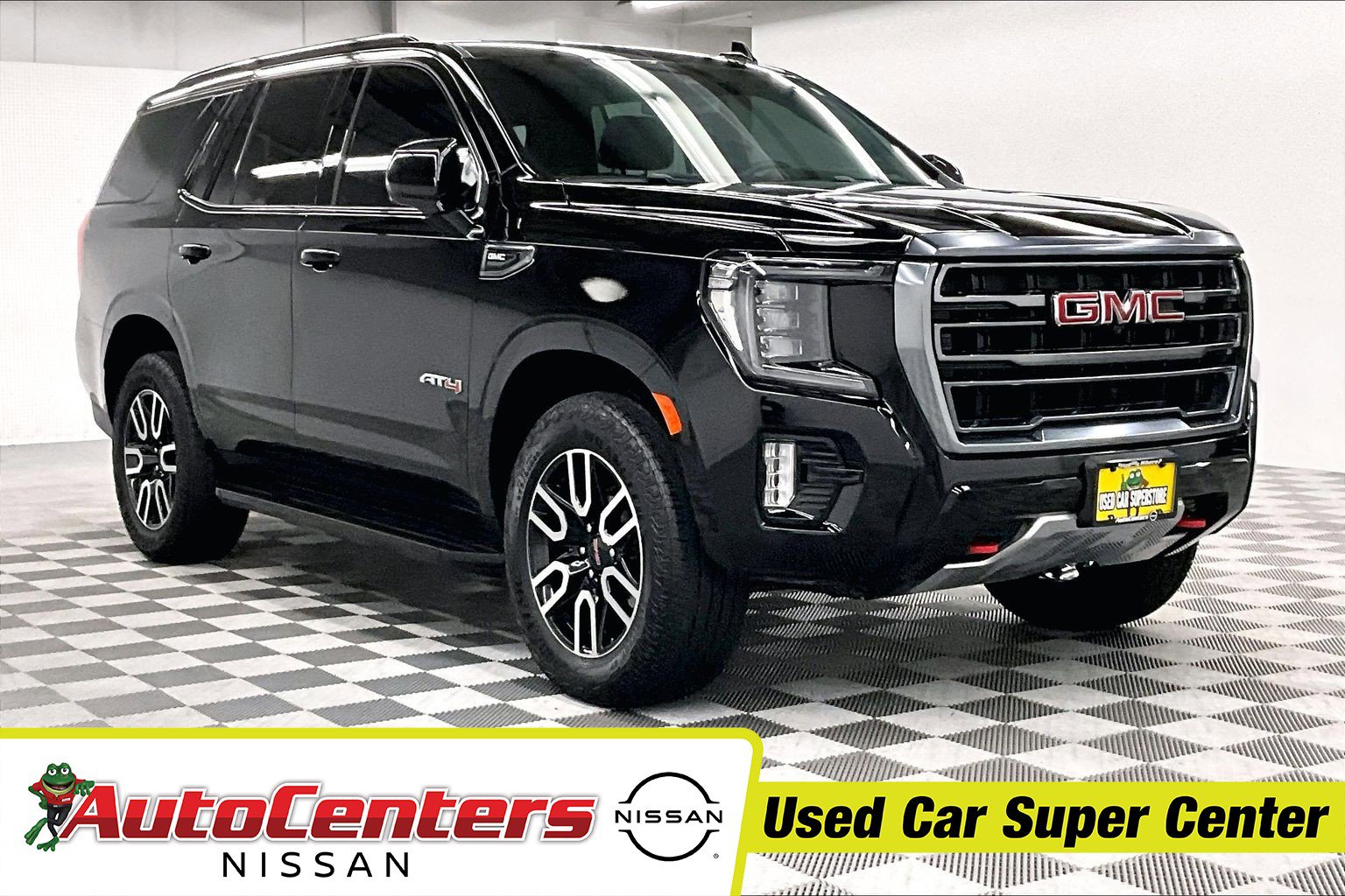 Used 2024 GMC Yukon AT4 w/ Technology Package AWD/4WD image 1