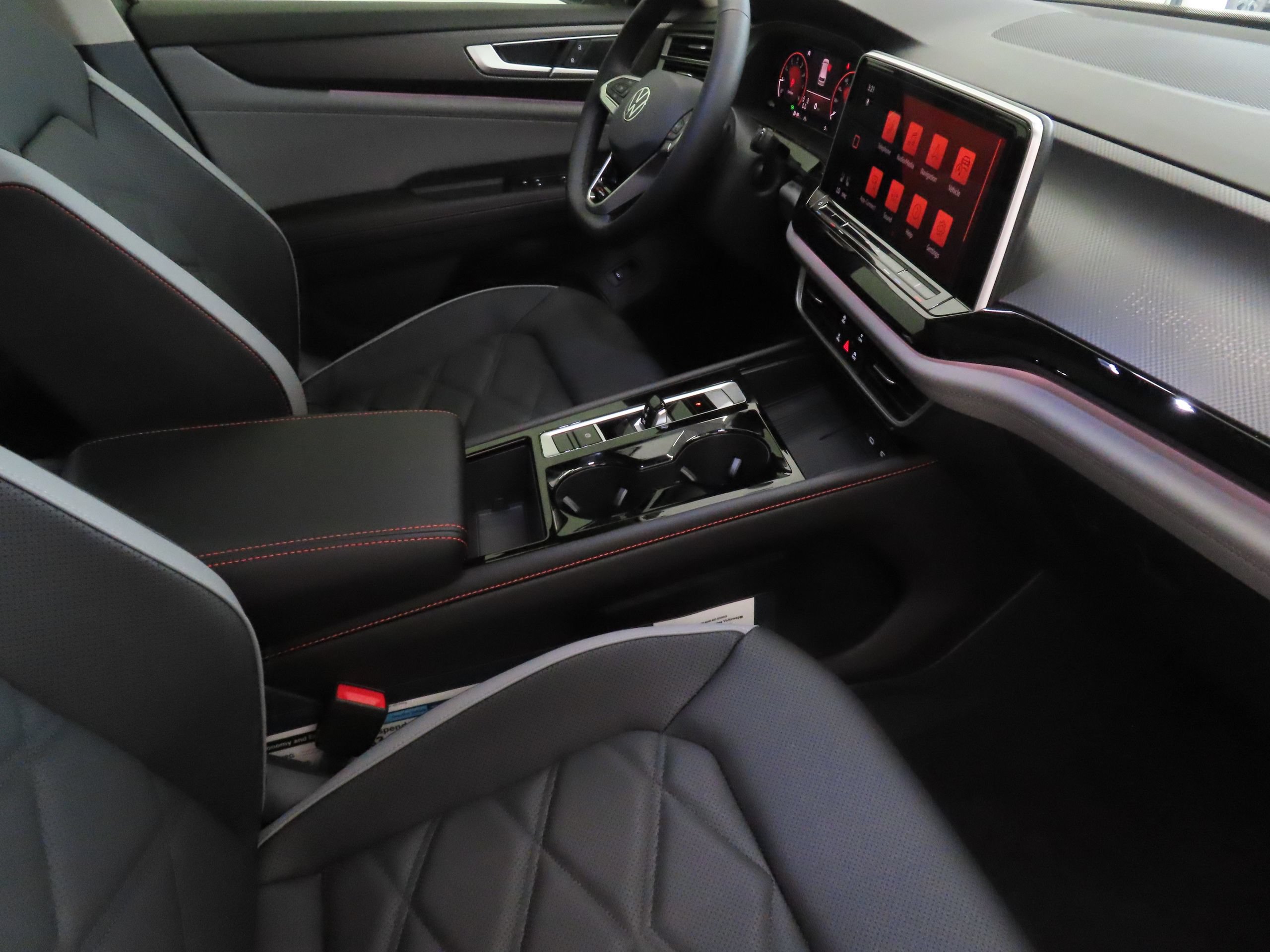 New 2026 Volkswagen Atlas Peak Edition AWD/4WD image 25