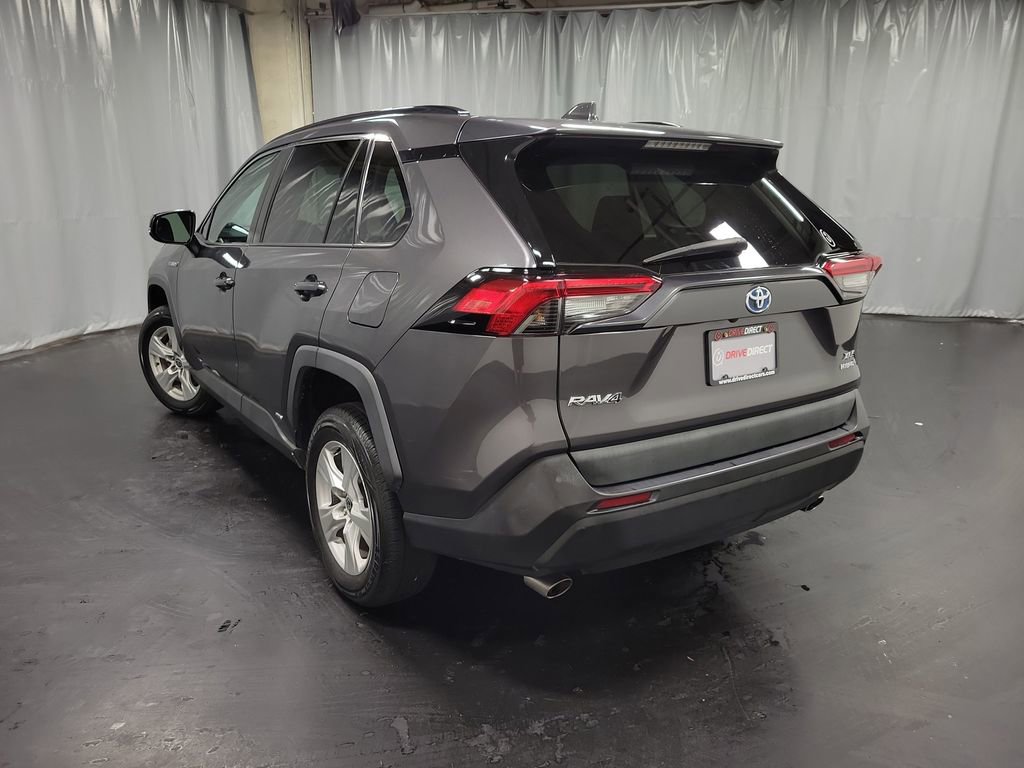 Used 2021 Toyota RAV4 XLE w/ Convenience Package AWD/4WD image 6