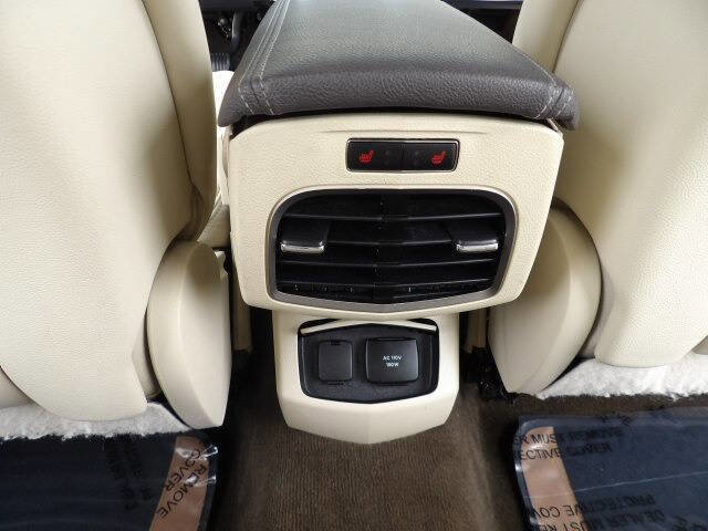 Used 2015 Lincoln MKZ Base 4dr Sedan w/ Equipment Group 202A Reserve image 10