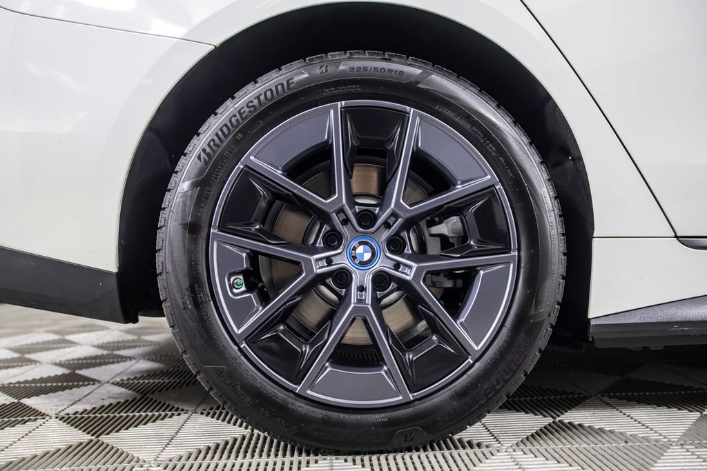 Used 2023 BMW i4 eDrive35 RWD image 39