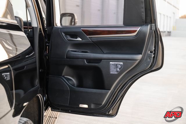 Used 2021 Lexus LX 570 4WD w/ Luxury Package image 71