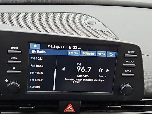 Used 2025 Hyundai Elantra Sport FWD image 11