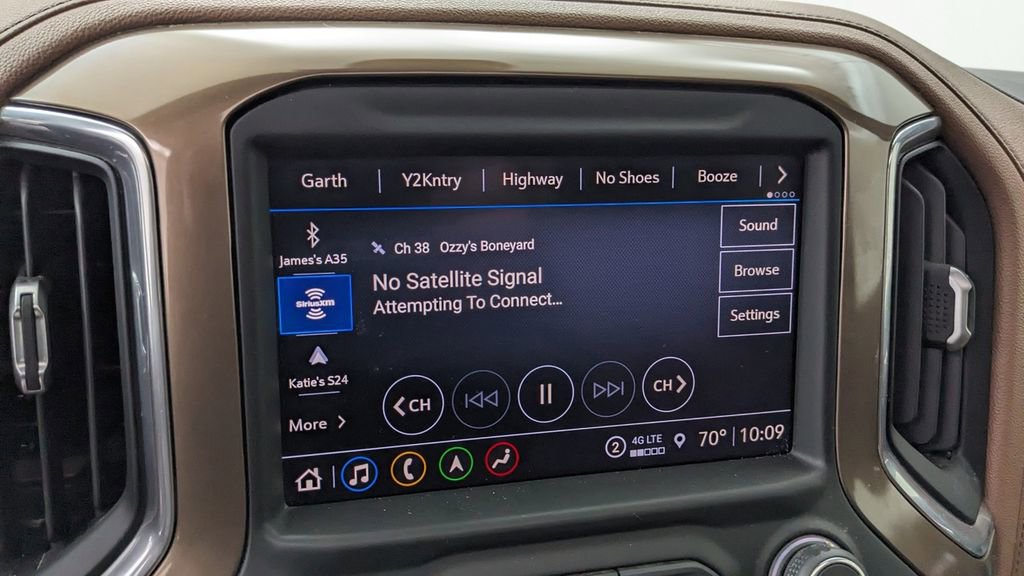 Used 2021 Chevrolet Silverado 3500 High Country image 24