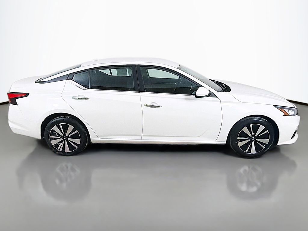 Used 2022 Nissan Altima 2.5 SV image 10