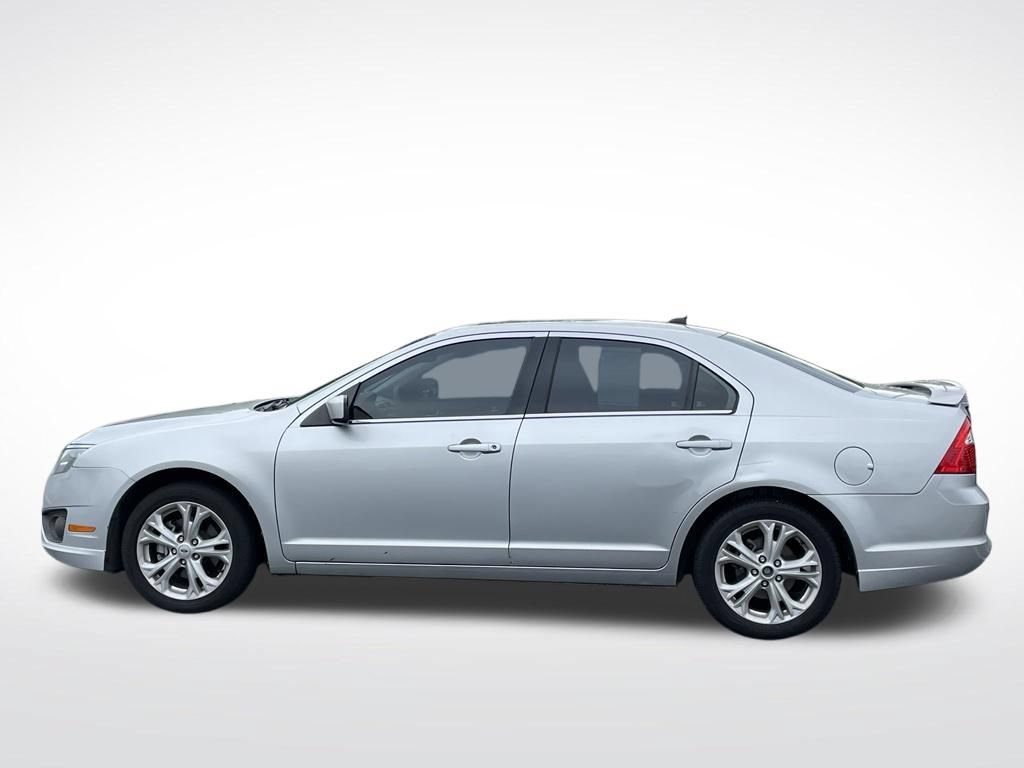 Used 2012 Ford Fusion SE FWD image 2