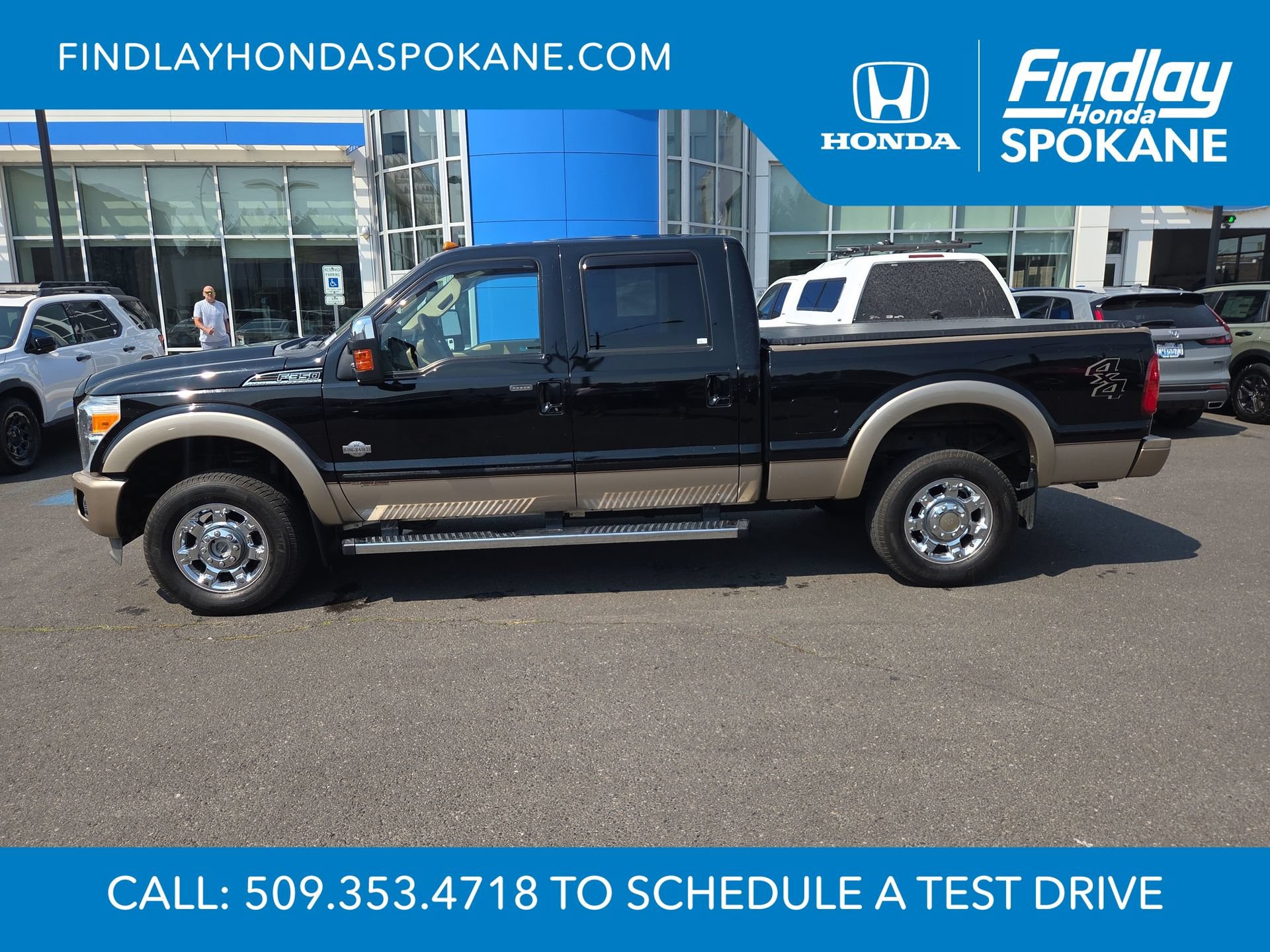 Used 2012 Ford F350 King Ranch w/ King Ranch w/Chrome Pkg AWD/4WD image 2
