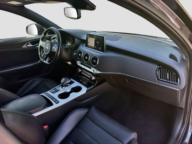Used 2019 Kia Stinger GT2 AWD/4WD image 14