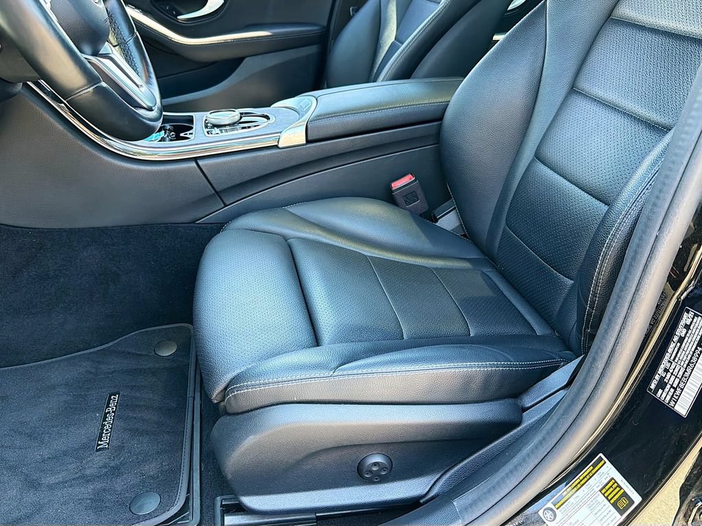 Used 2021 Mercedes-Benz C 300 4MATIC Sedan image 35