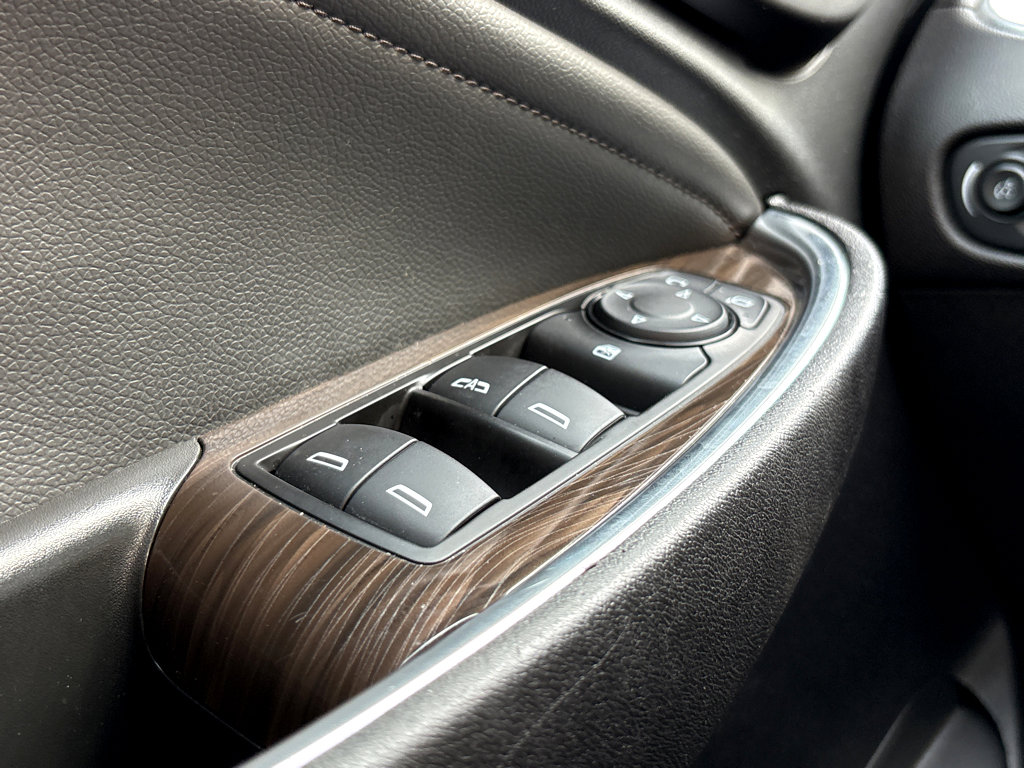 Used 2024 Chevrolet Malibu LT image 21