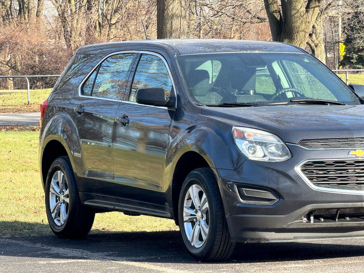 Used 2017 Chevrolet Equinox LS image 18
