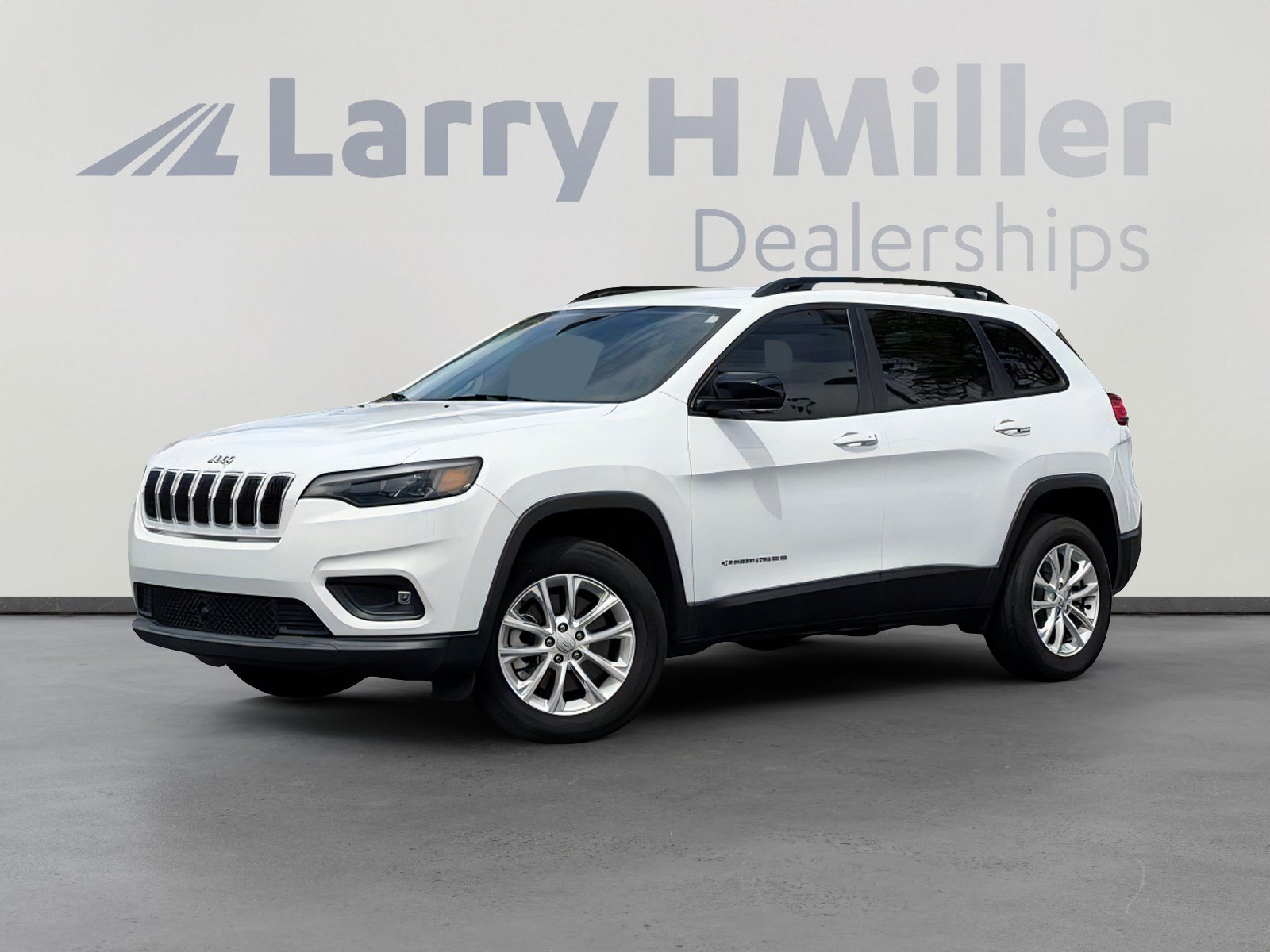 Used 2022 Jeep Cherokee Latitude Lux AWD/4WD image 2