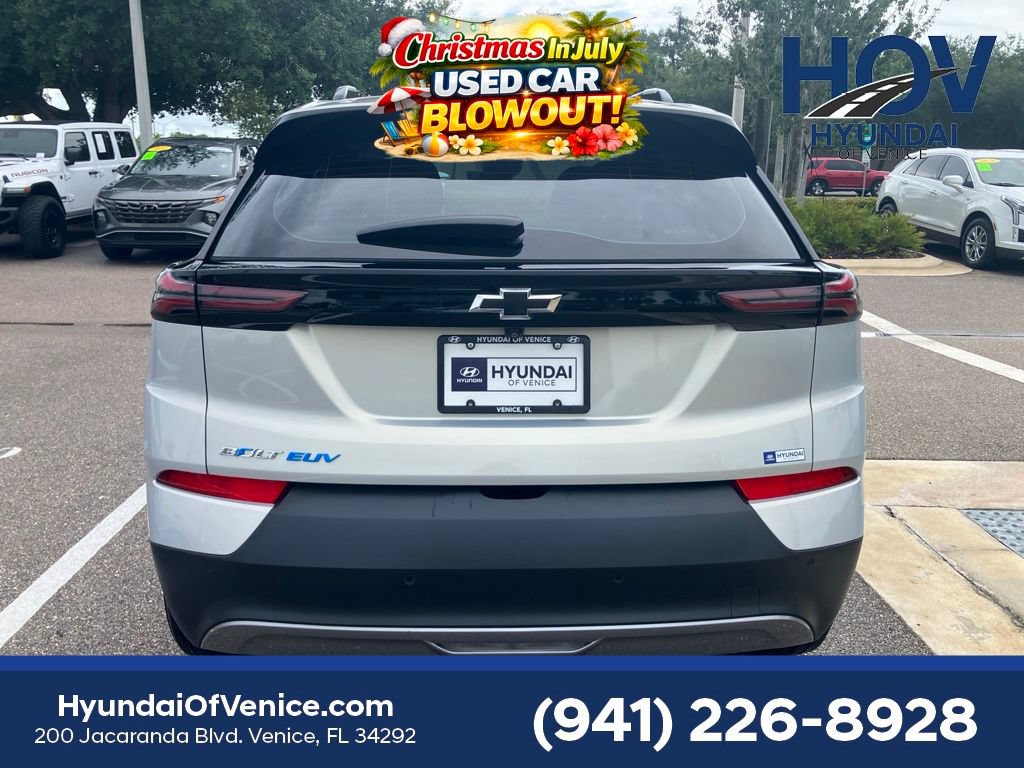 Used 2023 Chevrolet Bolt EUV Premier w/ Sun & Sound Package FWD image 29