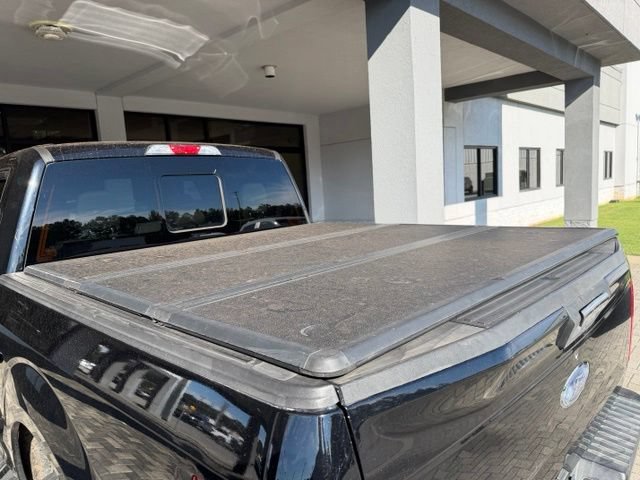 Used 2016 Ford F150 XLT w/ Equipment Group 302A Luxury AWD/4WD image 4