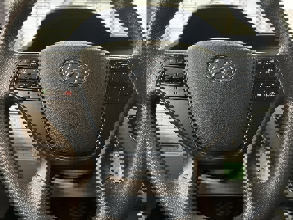 Used 2016 Hyundai Sonata SE w/ Cargo Package image 14