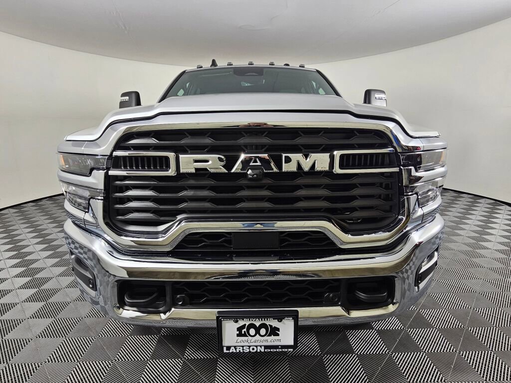 New 2026 RAM 3500 Tradesman AWD/4WD image 9