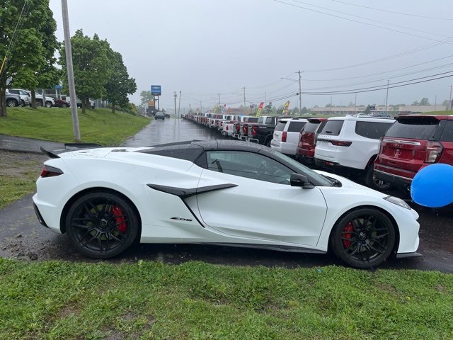 Used 2025 Chevrolet Corvette Z06 image 7