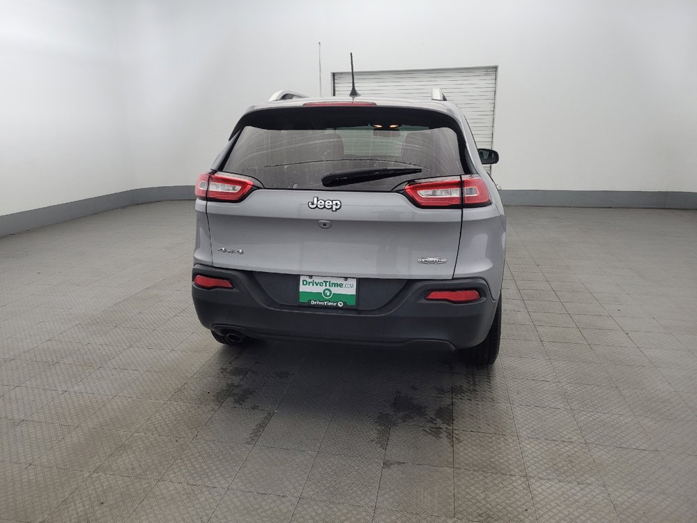 Used 2017 Jeep Cherokee Latitude w/ True North Edition AWD/4WD image 7