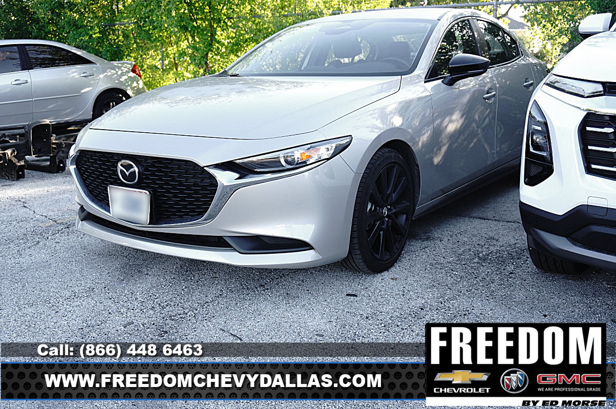 Used 2024 MAZDA MAZDA3 s FWD image 3
