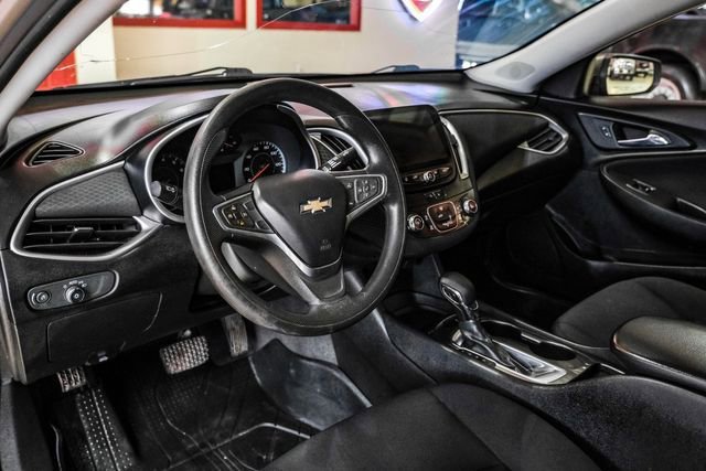 Used 2022 Chevrolet Malibu LS w/ LPO, Floor Liner Package FWD image 5