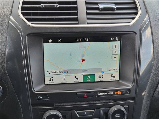 Used 2018 Ford Explorer XLT w/ Equipment Group 202A AWD/4WD image 14