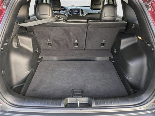 Used 2019 Jeep Cherokee Latitude Plus FWD image 6