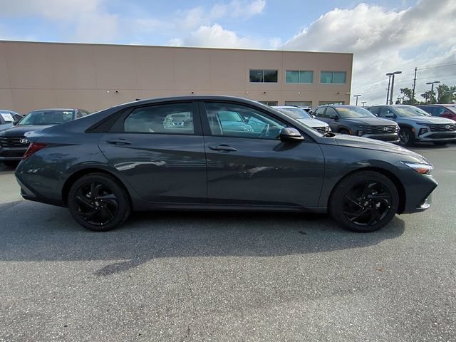 New 2026 Hyundai Elantra Sport FWD image 4