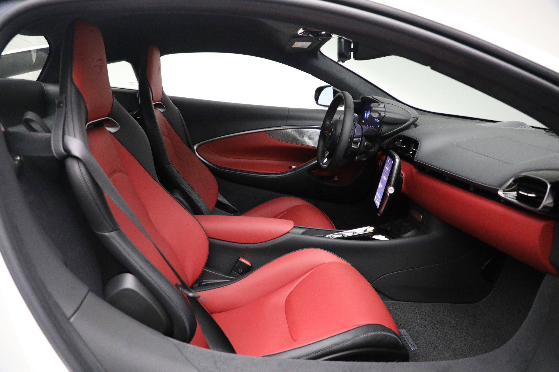 New 2026 McLaren Artura image 30