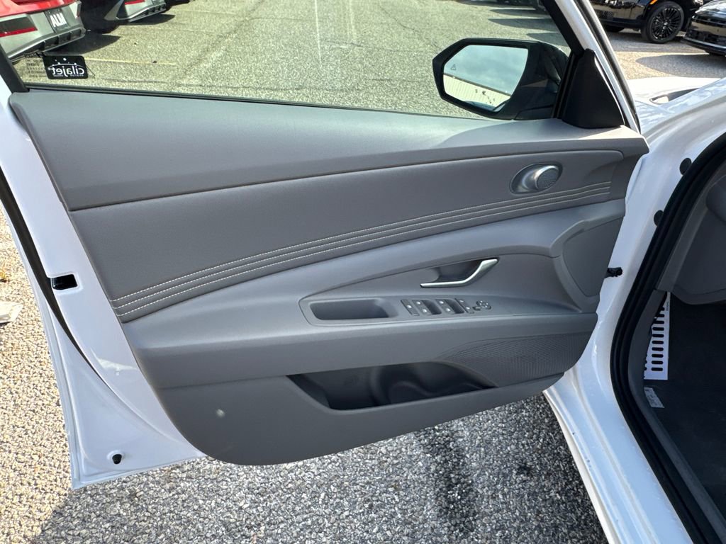 New 2026 Hyundai Elantra SEL Sport image 10