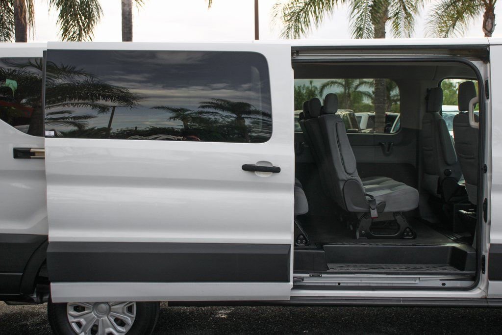 Used 2018 Ford Transit 350 XLT RWD image 12