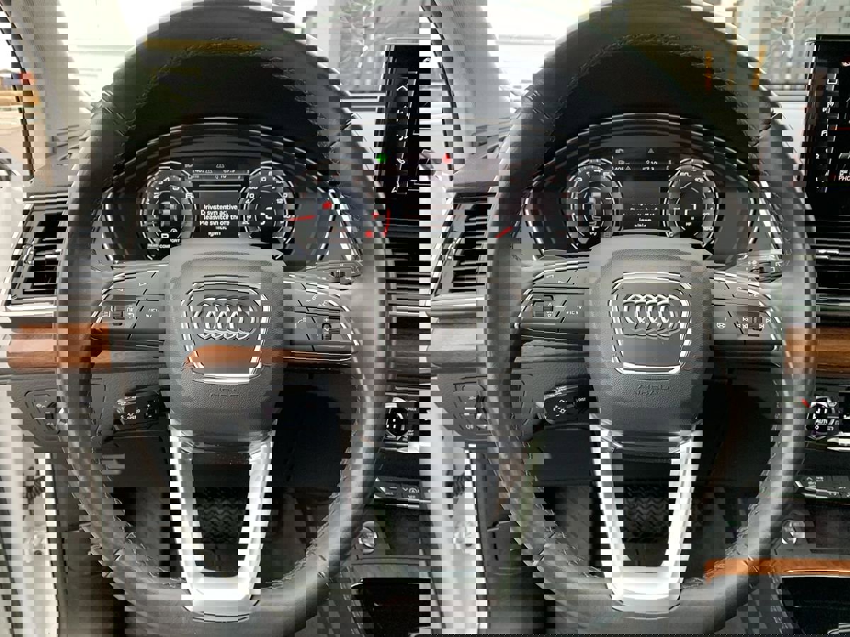 Used 2022 Audi Q5 2.0T Premium Plus image 17