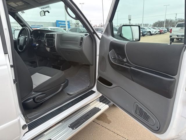 Used 2011 Ford Ranger XLT image 38