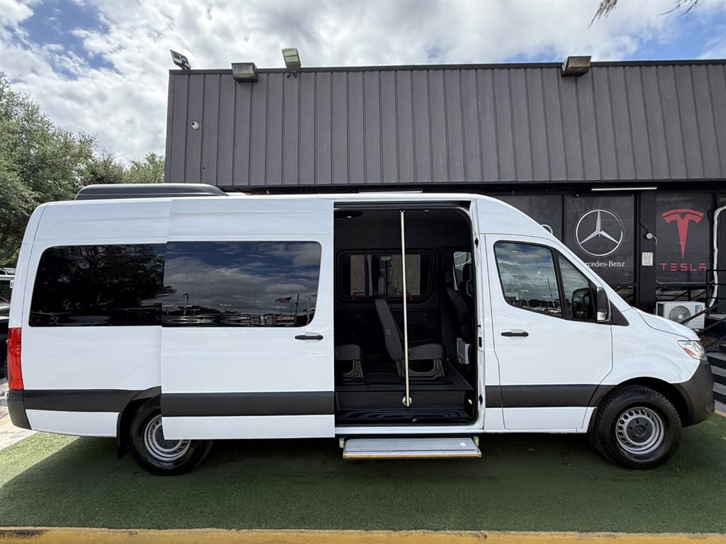 Used 2021 Mercedes-Benz Sprinter 2500 image 9