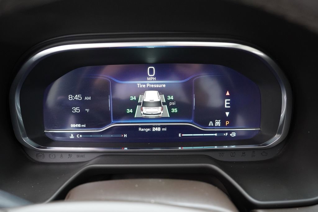 Used 2022 Chevrolet Tahoe LT w/ LT Signature Package image 40