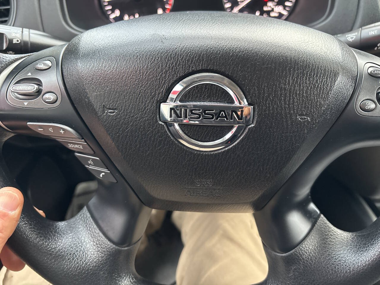 Used 2020 Nissan Pathfinder S AWD/4WD image 22