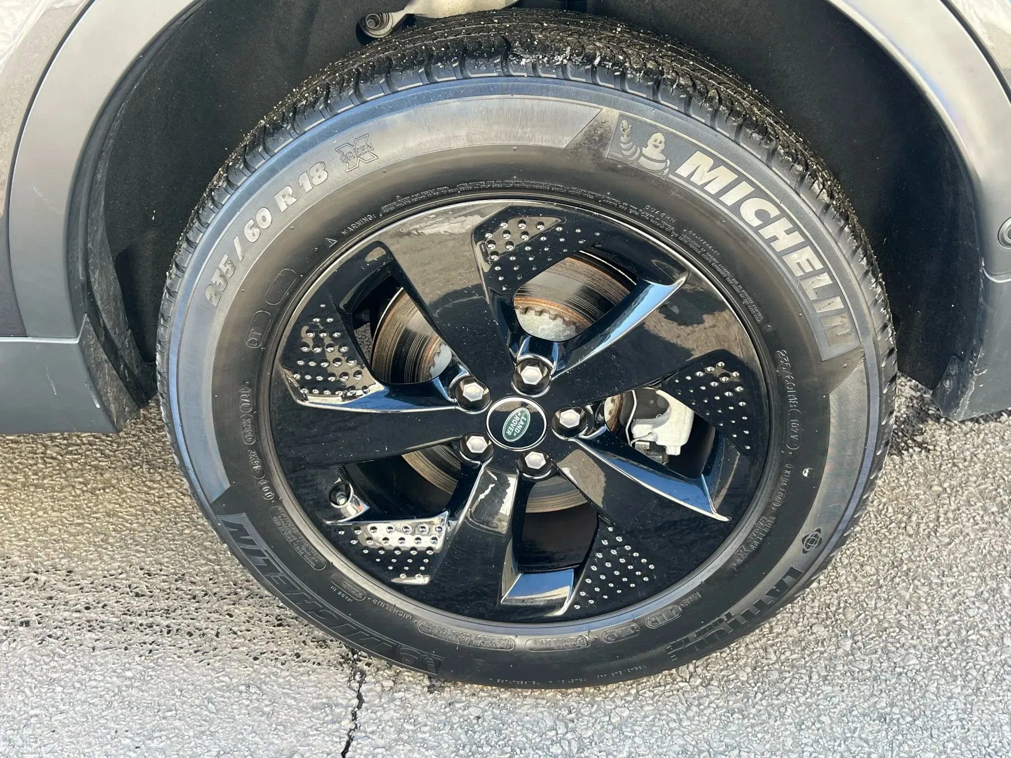 Used 2021 Land Rover Discovery Sport SE image 11