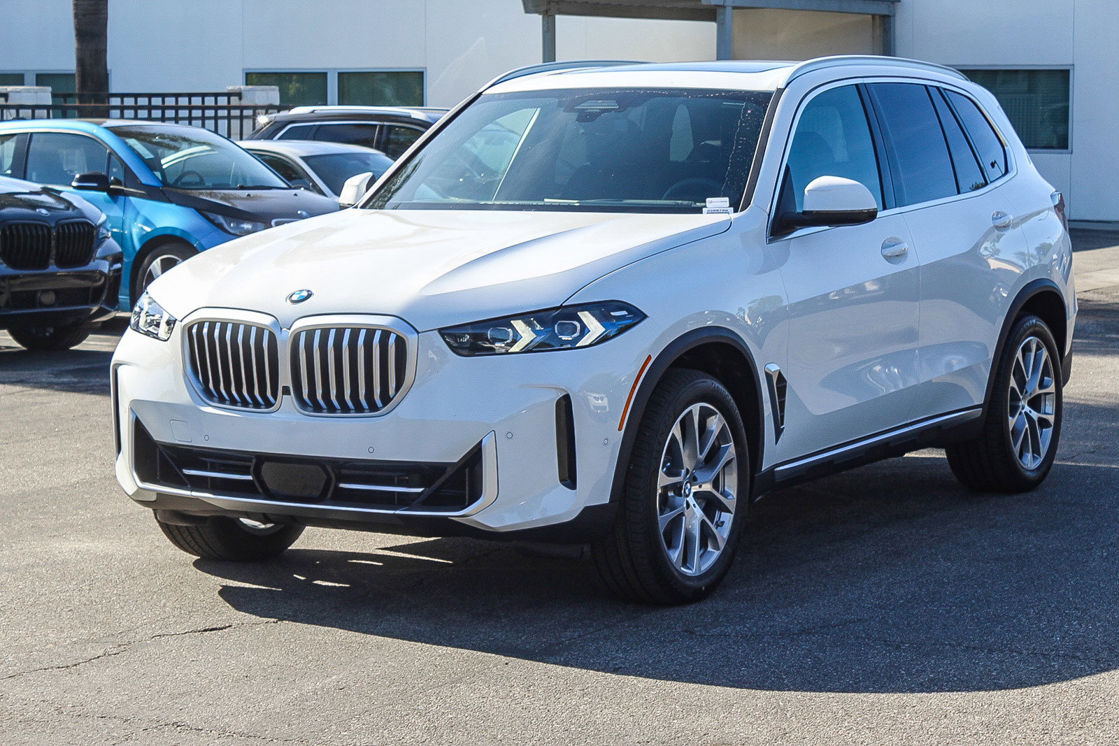 New 2026 BMW X5 xDrive40i image 3